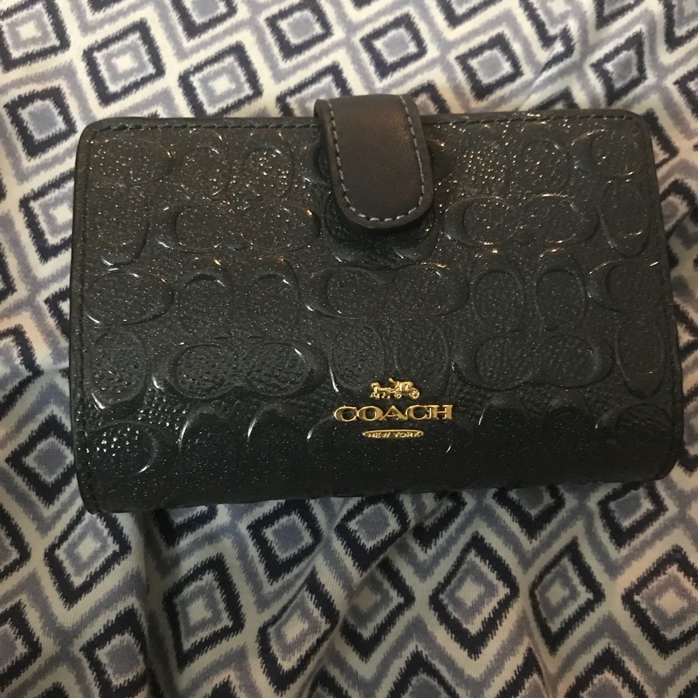 Coach Bi-Fold wallet debossed in Midnight